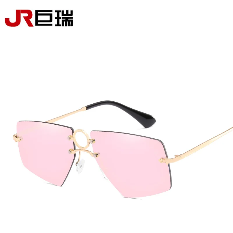 Солнцезащитные очки круг декоративные переносице многосторонние выполненные