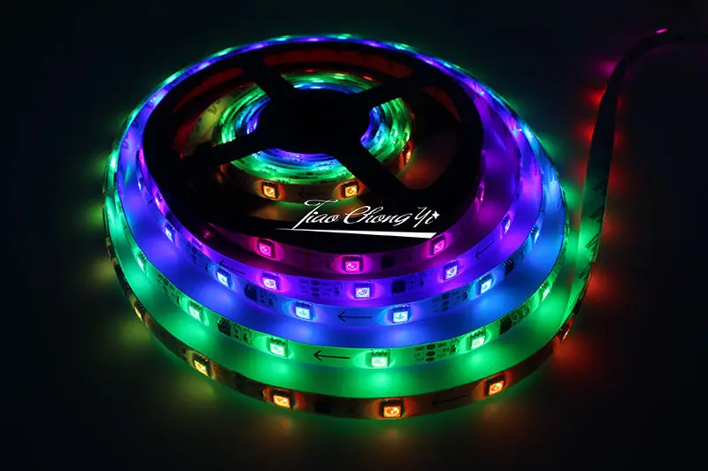 5 м WS2811 5050 лошадь гонки RGB полный цвет 150LED полоса IP65 + 5A 12 в ЕС/США