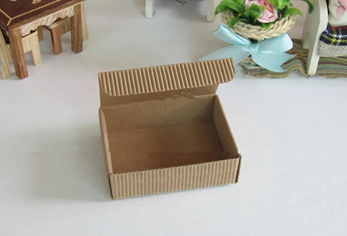 

7,8x6x2,3 см коробка из гофрированной бумаги для пирожных печенья ручной работы мыла конфет упаковочные бумажные коробки 100 шт. Бесплатная доставка