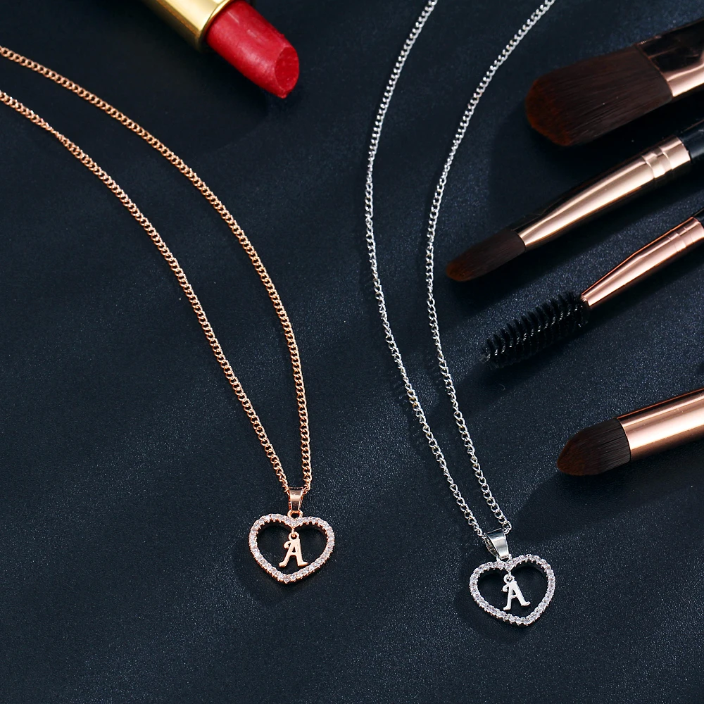 Женское колье чокер с кулоном из фианита золотистого цвета|pendants for women|name necklacenecklace