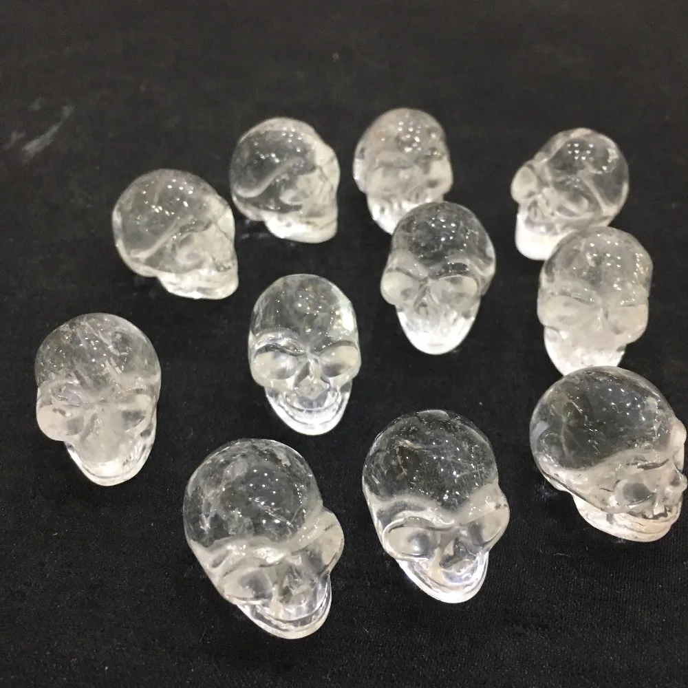 

1pcs Natural white crystal hand carving skull skull polishing aura healing