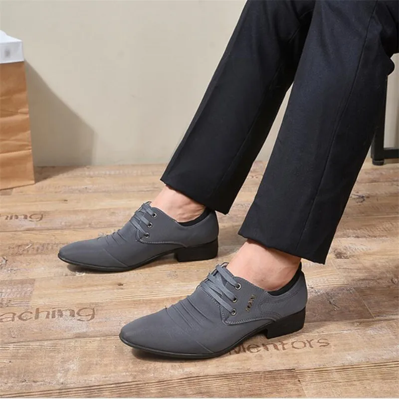 

Italian Style Men's Office Dress Shoes Fashion Groom Wedding Shoes Four Seasons Folding Casual Oxford Men's Canvas Shoes