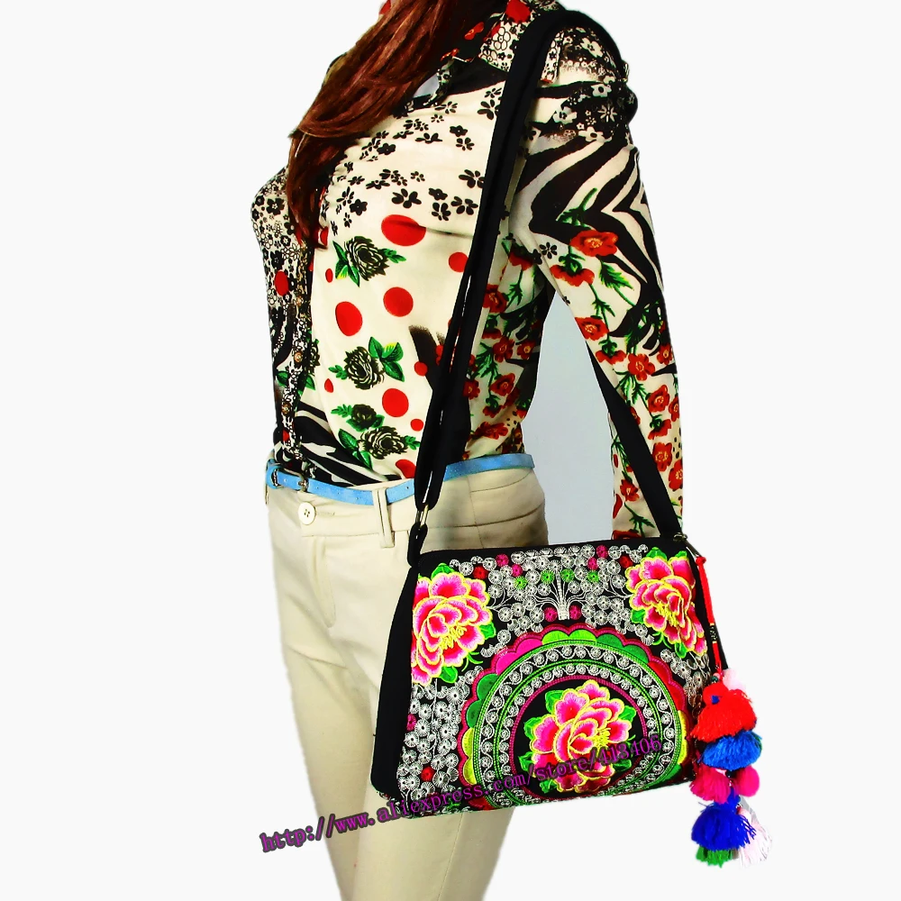 Two-use Vintage Hmong Tribal Ethnic Thai Indian Boho shoulder messenger purse bag embroidery tote pom trim SYS-357 | Багаж и сумки