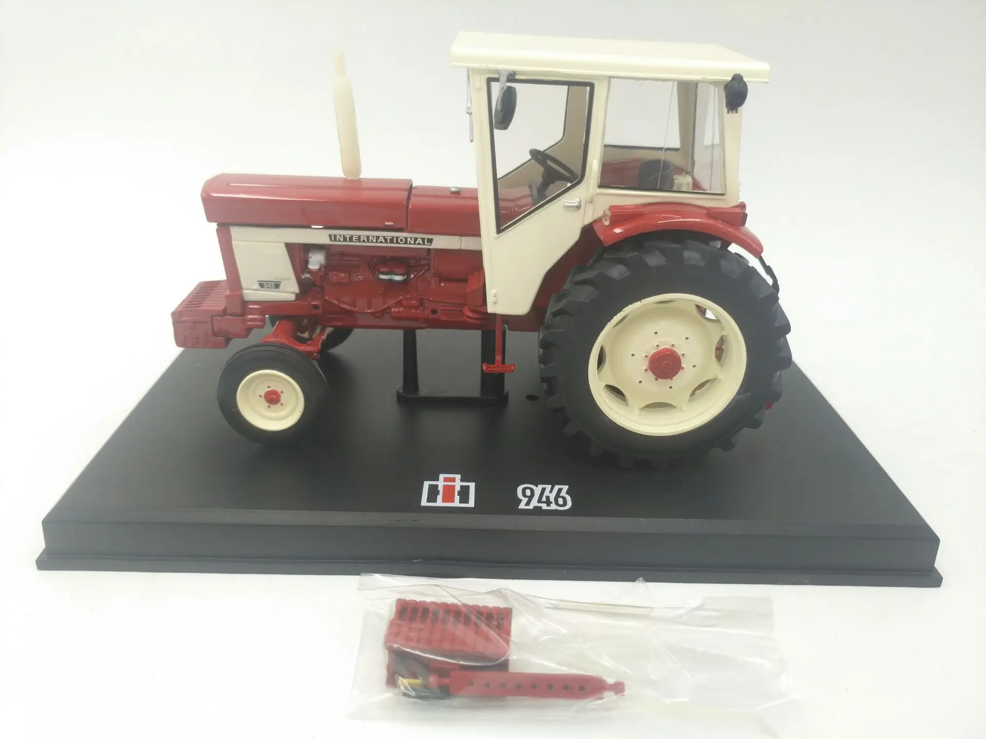 REP 1:32 REP 108 IH 946 сельскохозяйственные тракторы сплав автомобиль игрушки для детей модель подарок модель