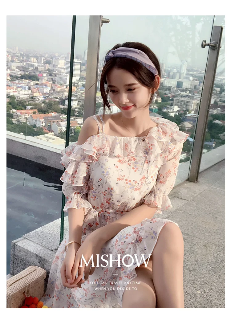 Mishow Шифоновое платье с открытыми плечами MX18B1361