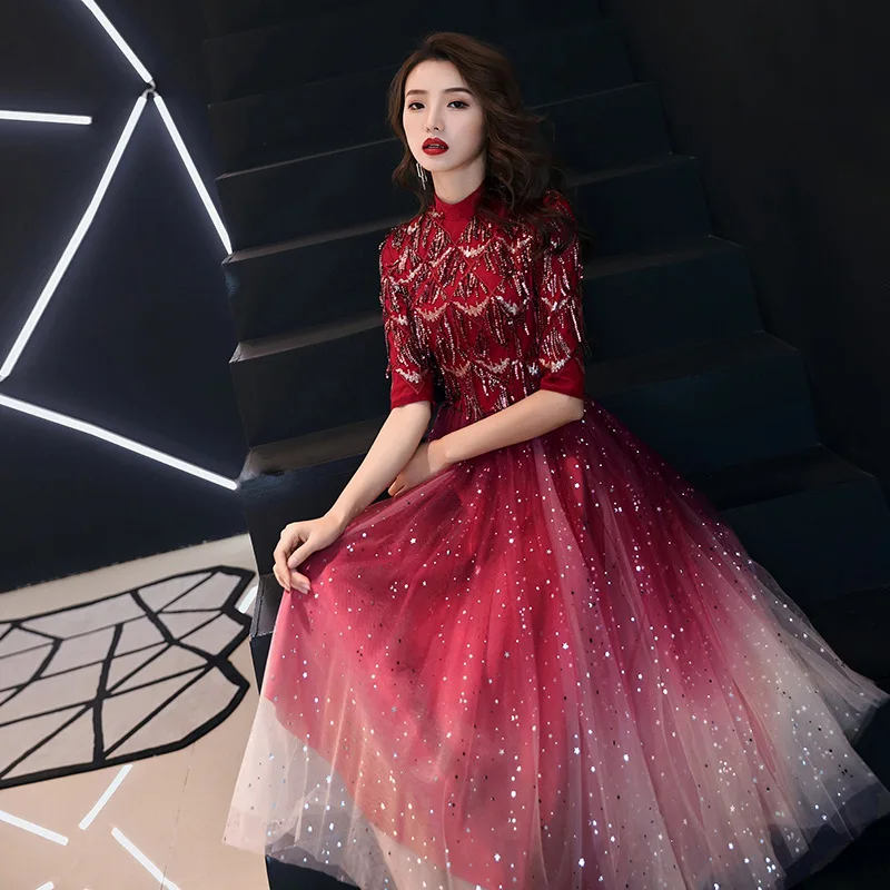 Красное градиентное Тюлевое платье с блестками и высоким воротником бахромой