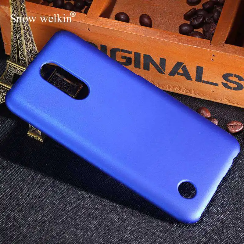 Чехол для телефона Snow Welkin прорезиненный матовый пластиковый жесткий чехол LG K8 2017