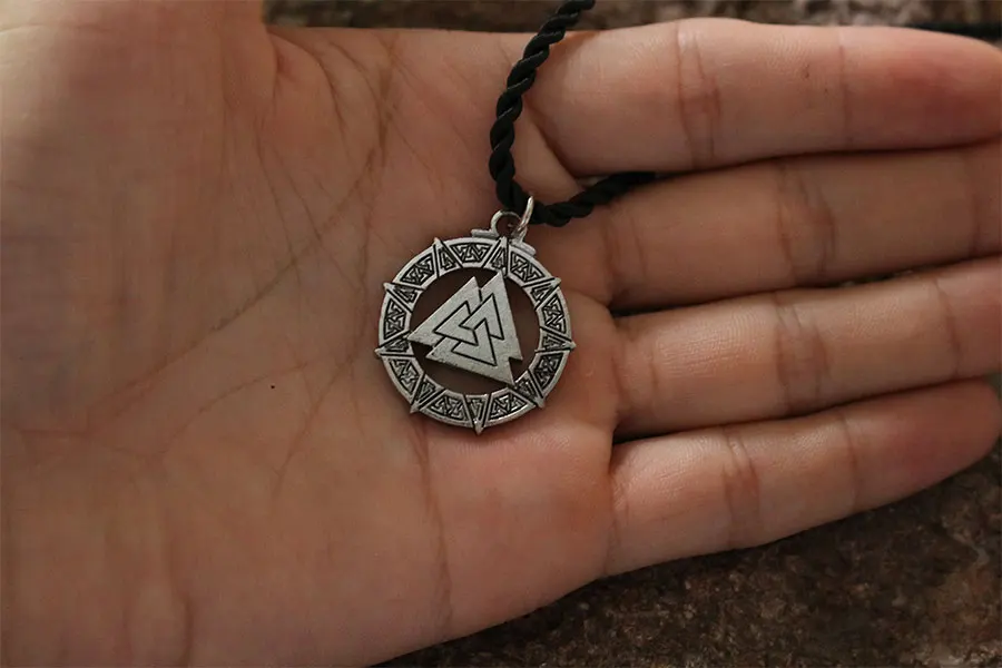 10 шт. оптовая продажа Valknut языческий амулет кулон мужское ожерелье символ of Norse
