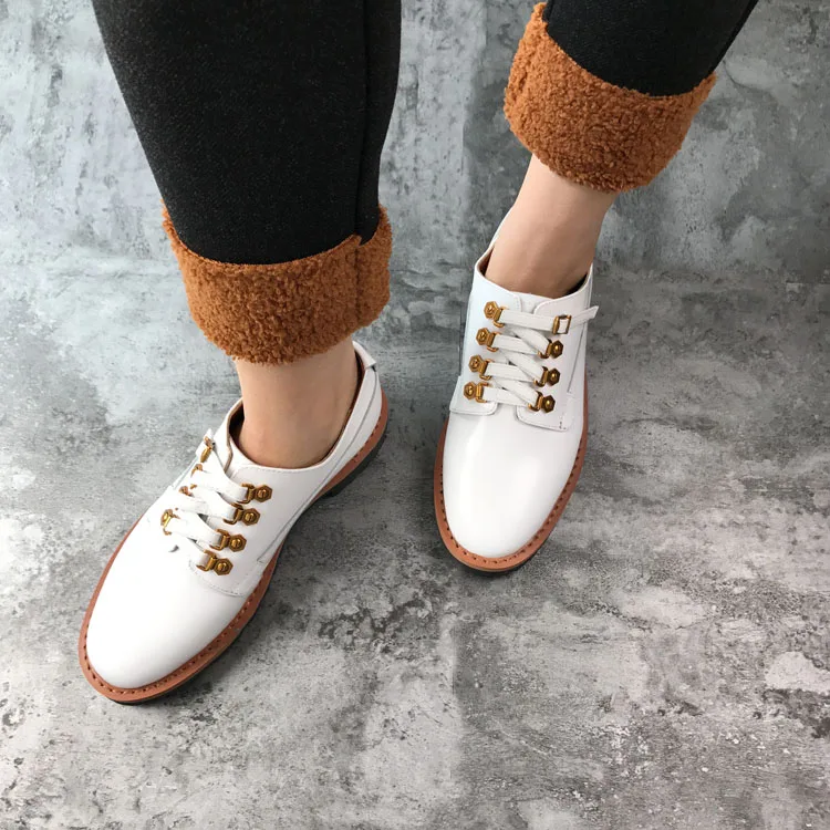 

Stylesowner British Leather Shoes For Women Lace Up Round Toe Black White Think Bottom Flat Shoe Retro Spring Women's Oxfords