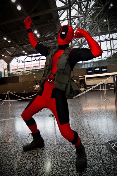 Бесплатная доставка DHL Новое поступление взрослый полный корпус красный и черный