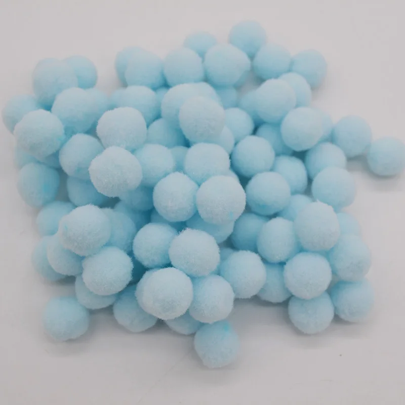 light blue 100 шт 15 мм Разноцветные помпоны из меха для рукоделия, мягкие помпоны для детей, игрушки для мобильного телефона, свадебные аксессуары для украшения дома - Цвет: light blue