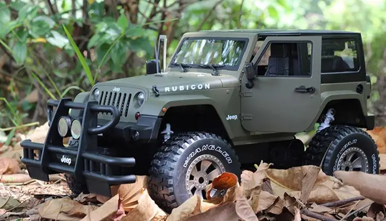 Масштаб 1/8 пластиковая игрушка подарок внедорожники военный пульт