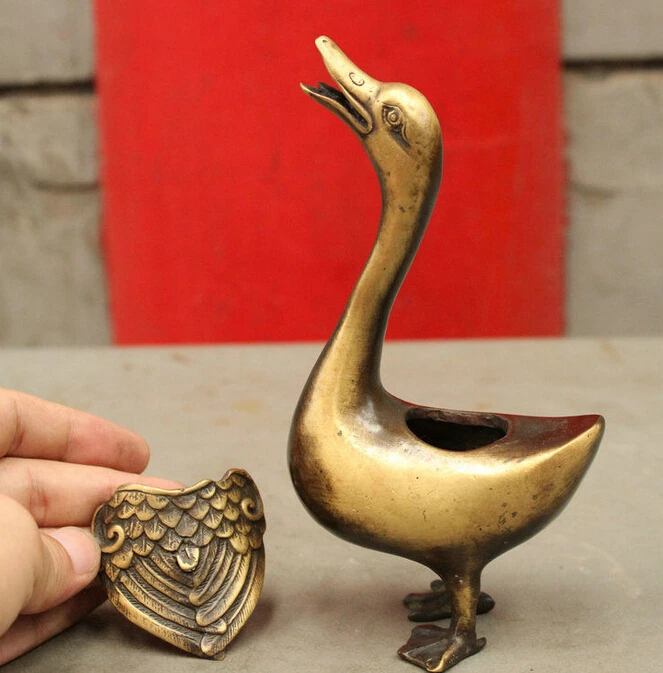 

Free Shipping 6" Chinese Pure Bronze Auspicious Bird Cygnus Swan Statue Incense Burner Censer