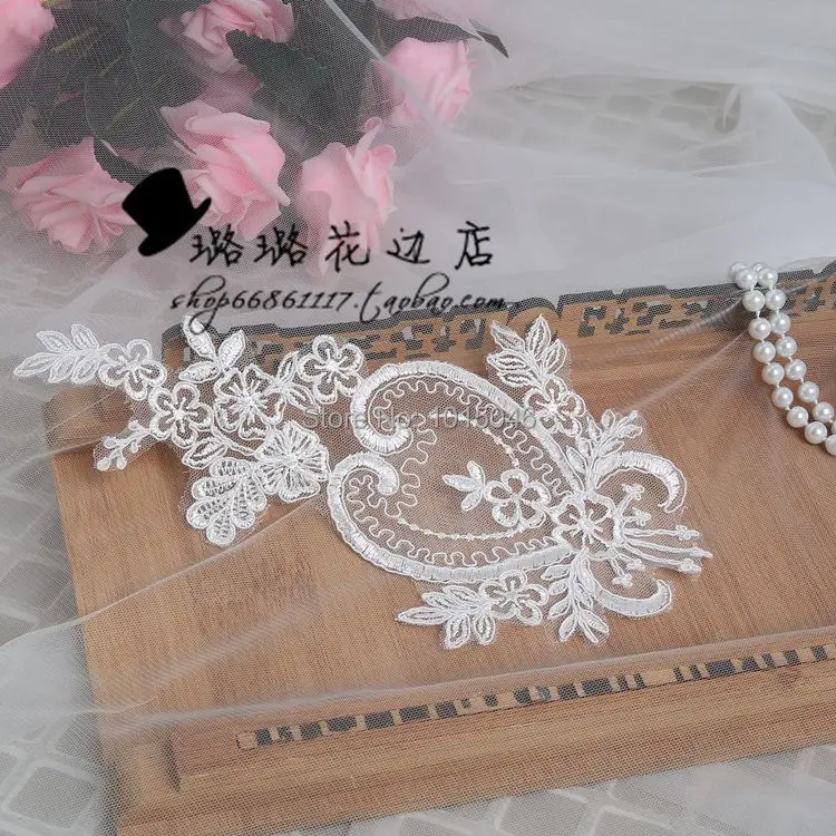 1 пара 26 X14cm нежные кружева аппликация в венецианском стиле кружевное платье с