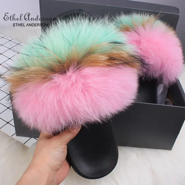 Green Pink Mixed Fur Ethel Anderson/летние меховые шлепанцы; женские сланцы с лисьим мехом енота; пляжные сандалии на плоской подошве с мехом - Цвет: Green Pink Mixed Fur