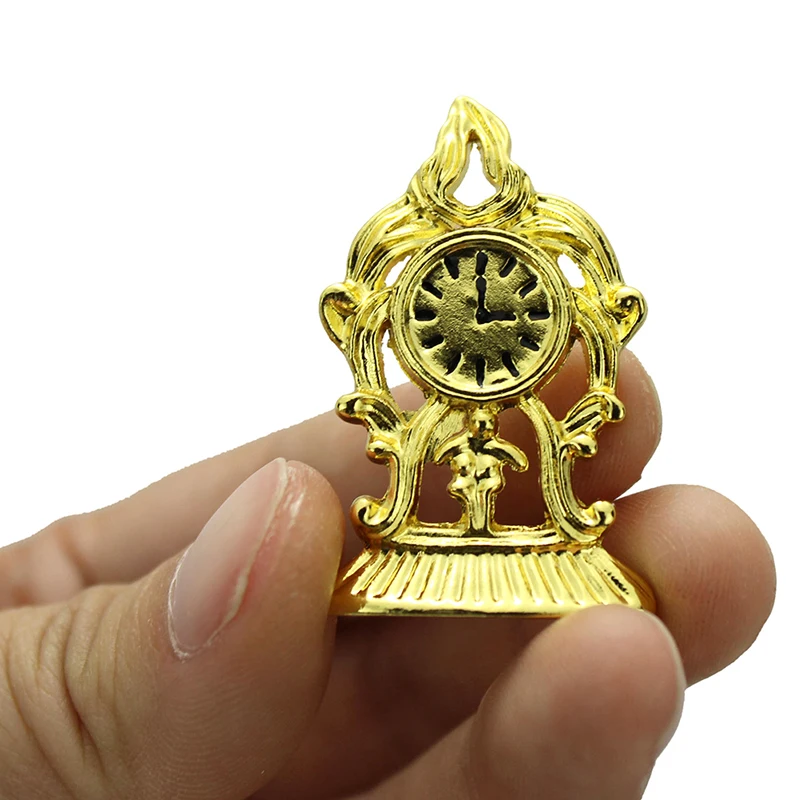 

1 Piece 1/12 Miniature Furniture Accessories Golden Retro Small Clock Mini Dollhouse