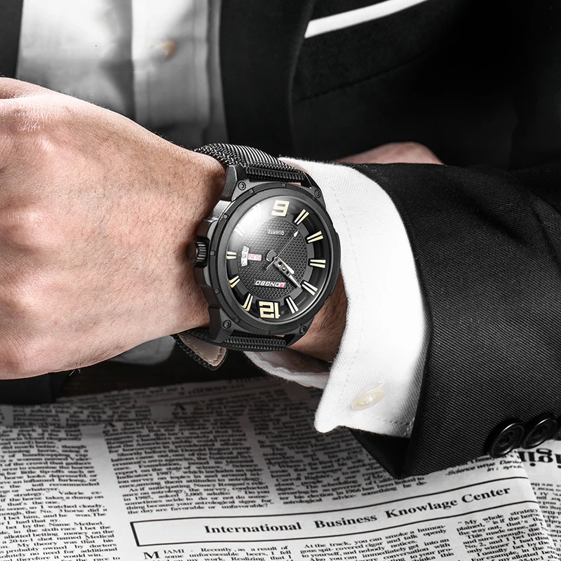 Строгие деловые спортивные роскошные часы с календарем и датой светящиеся