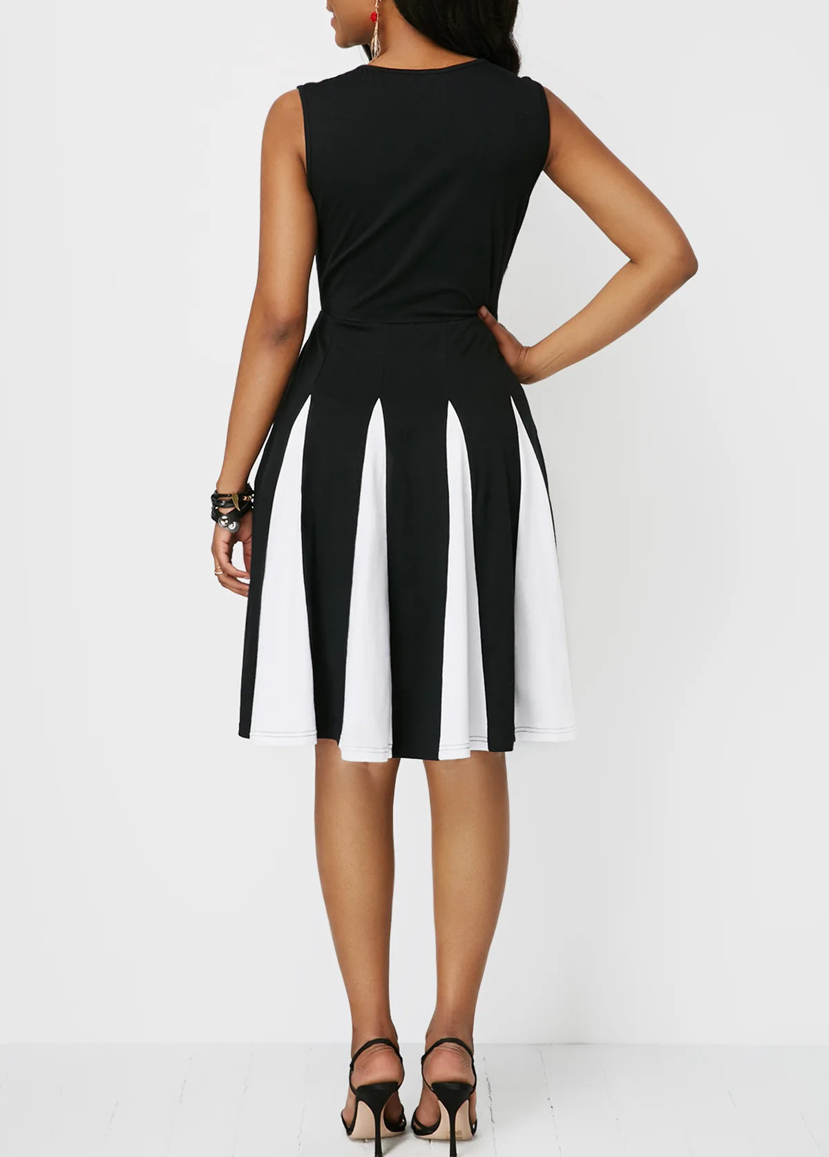 Summer Dress Women Casual Plus Size Slim Black White Patchwork Color Dresses Elegant Sexy V Neck A Line Party Dress 5XL