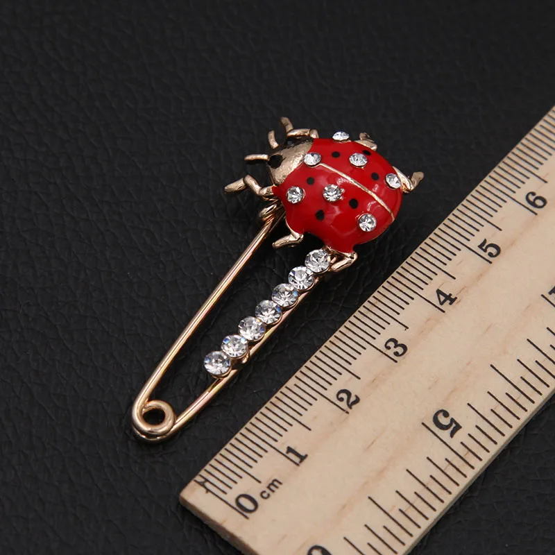 Очаровательная Красная эмалированная брошь божья коровка металлическая в форме