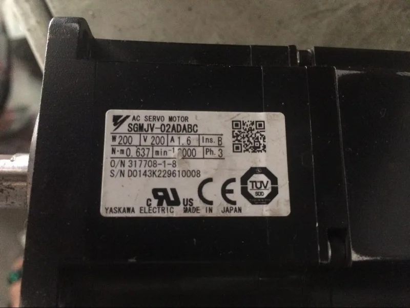 

Servo motor SGMJV-02ADABC , Used one ,90% appearance new , 3 months warranty , fastly shipping