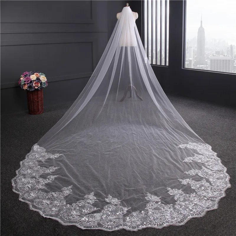 

4 Meter White Ivory Cathedral Wedding Veils Long Lace Edge Bridal Veil with Comb Wedding Accessories Bride Mantilla Wedding Veil
