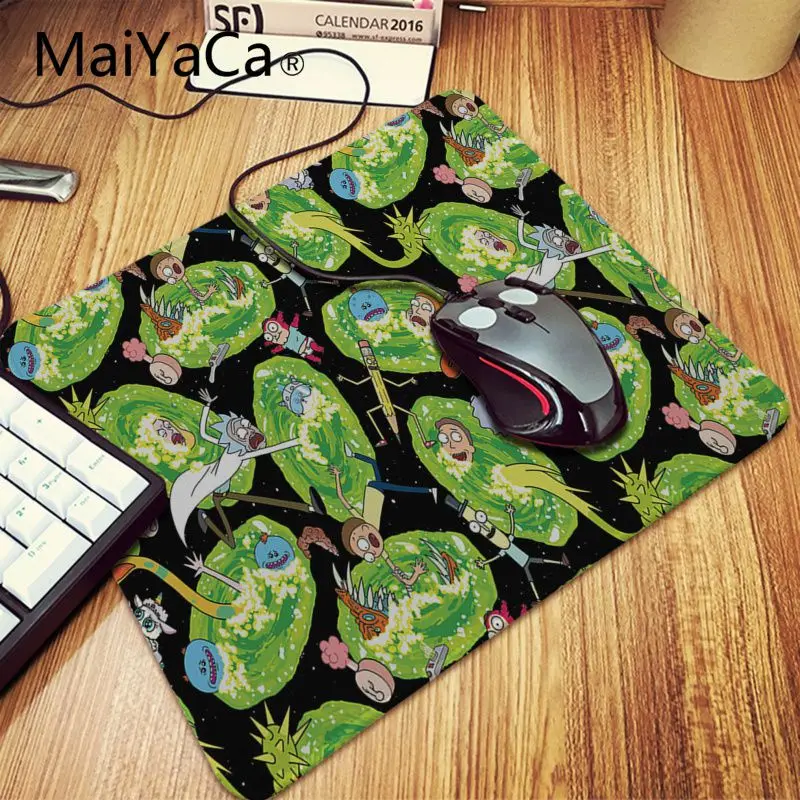 Maiyaca Рик и Морти смешной уникальный настольный коврик игровой коврик для мыши резиновый, большого размера ПК компьютерный игровой коврик для мыши геймер Настольный коврик - Цвет: Lock Edge 20x25cm