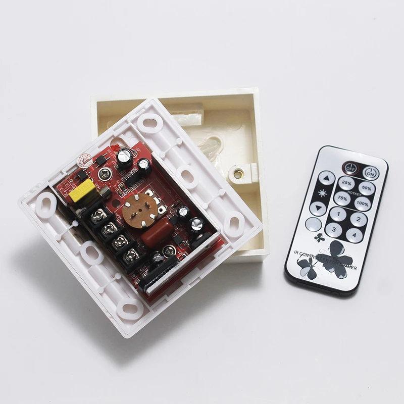 Светодиодный диммер Triac с 12 клавишами ИК пультом + переключателем 3 100% без