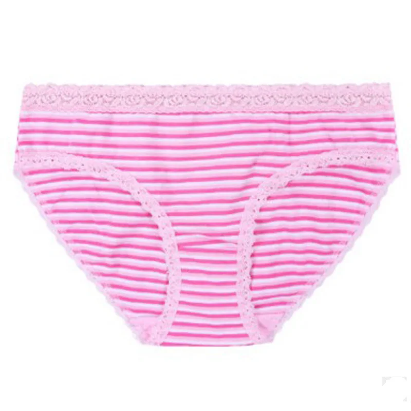 Трусы женские хлопковые кружевные 3 шт.