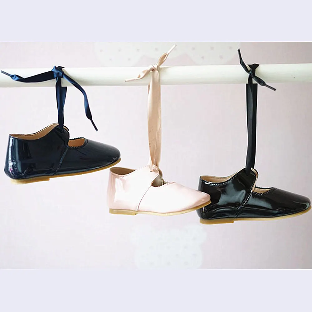 Новые детские босоножки с вырезами Детские со шнуровкой для девочек|baby shoes|baby sandals