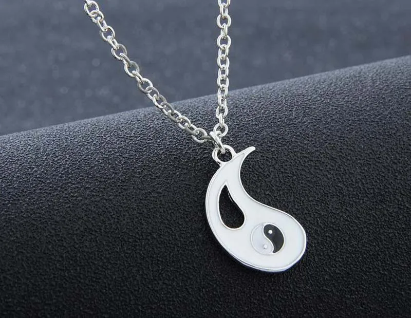 Модные ожерелья Восьмигранные черно белые Подвески Yin Yang для влюбленных пар