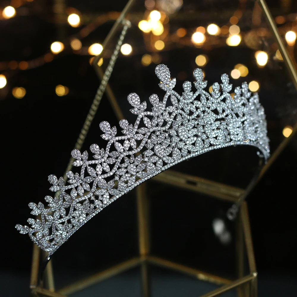 Patron de la vendimia gran corona de bronce CZ rhinestone disenador misterioso y clasico pelo novia Tiaras aniversario