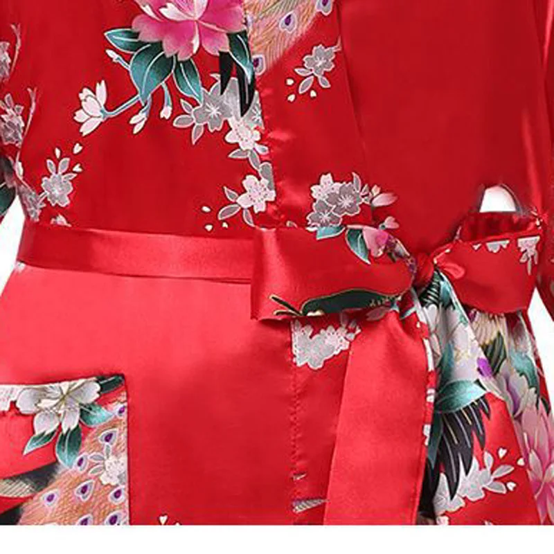 Розовая китайская женская шелковая сорочка из вискозы длинная пикантная ночная