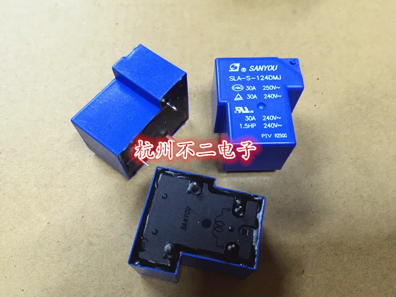 

Реле SLA-S-124DMJ 30A T90 4 фута 24 В CMP7 HF2150