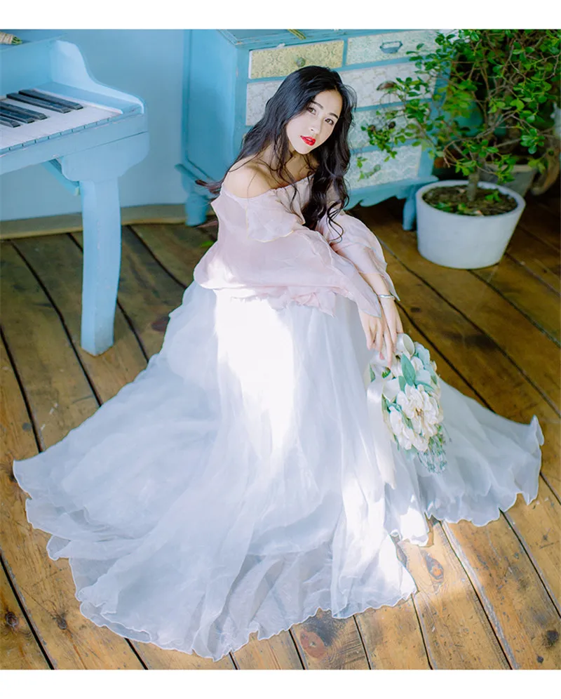 Женский костюм феи из двух предметов: рубашка с вырезом лодочкой и гофрированная