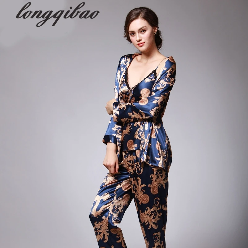 Пижама из искусственного шелка на весну и лето три костюма с принтом для