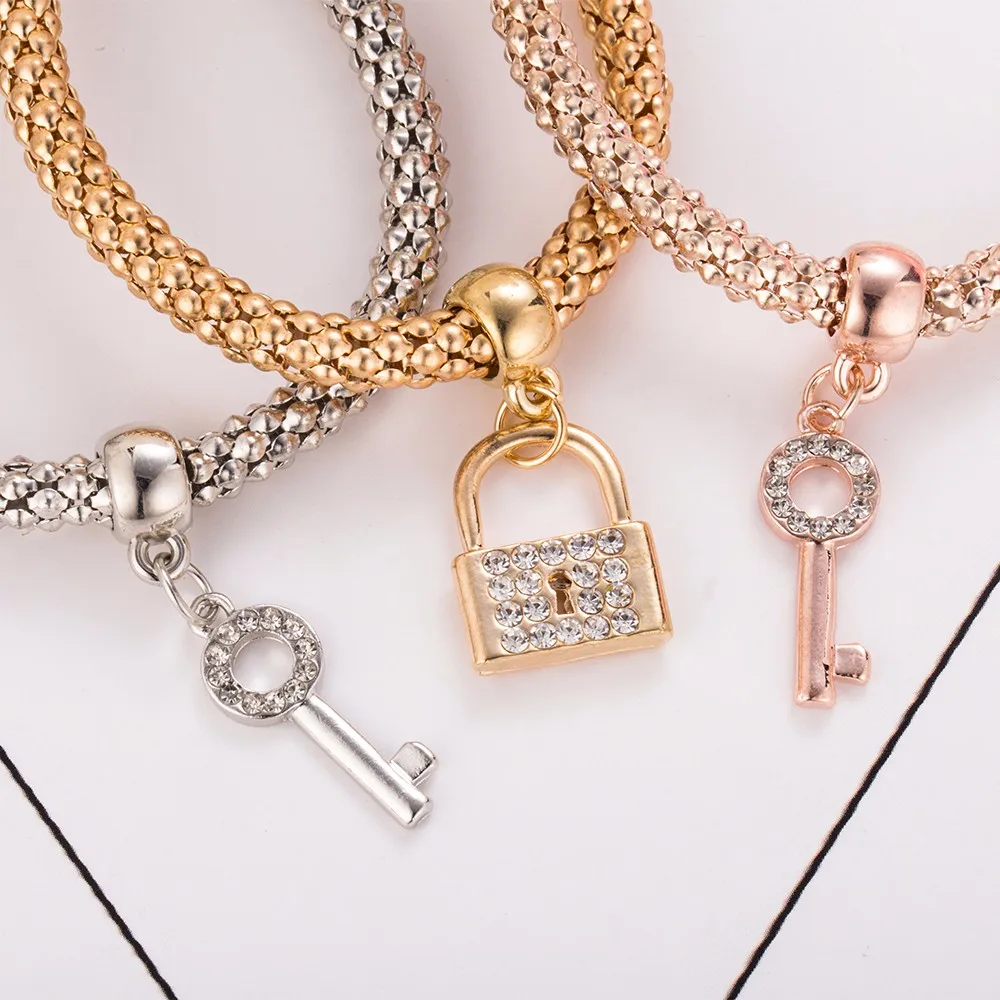 

3Pc Hot Sale Fashion Personality Lock & key Shape Bracelet All-Match Glamorous Gold Silver Color Plated Rhinestone Alloy Pendant