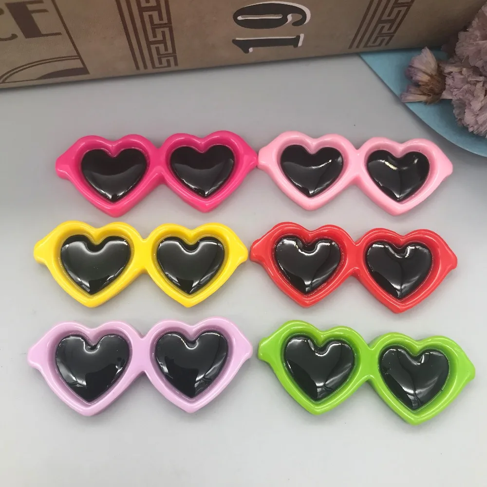 

Mixed 6 colors.very hot and resin kawaii sunglasses. Resin Flatback Cabochon for phone Decoration ,DIY 17*42mm