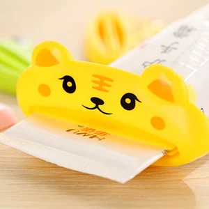 2 шт. милые животные Многофункциональный тюбик для выдавливания зубной пасты диспенсер легко выжимаемая паста держатель рулона товары для дома HG0088