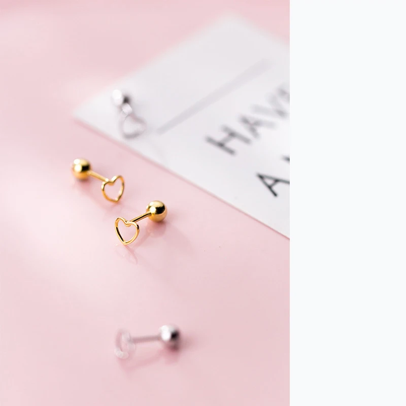 Серьги-шурупы Bridetribe Korean Small Hollow Heart из стерлингового серебра 925 для женщин, девочек и детей в минималистическом стиле с маленьким пустым сердцем.