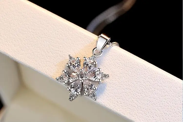 925 sterling silver fashion shiny crystal snowflake ladies'pendant necklaces women jewelry water-wave chain no fade