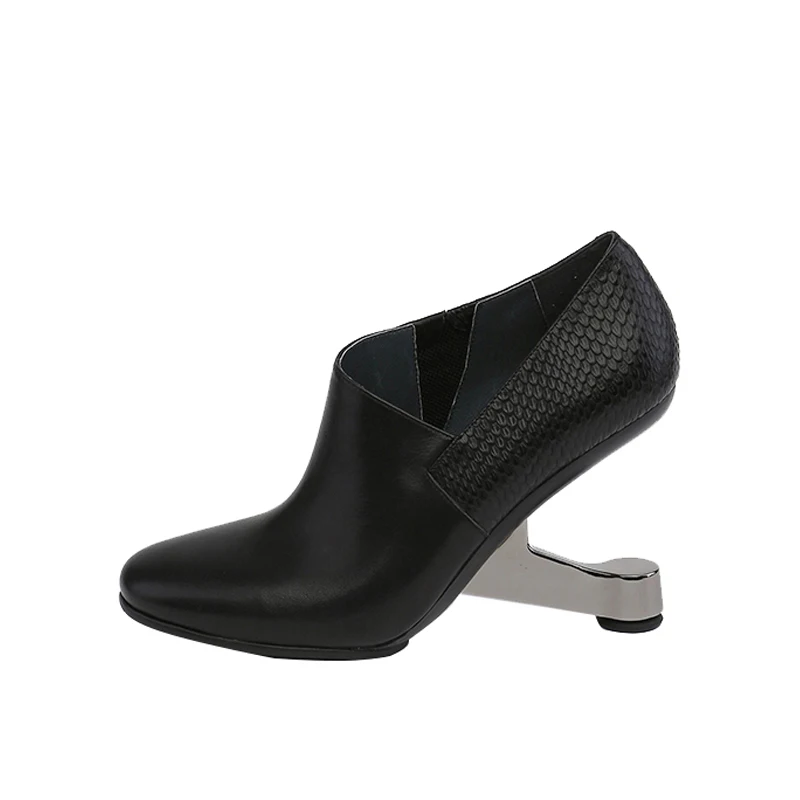 Осенние женские туфли лодочки из натуральной кожи на необычном металлическом