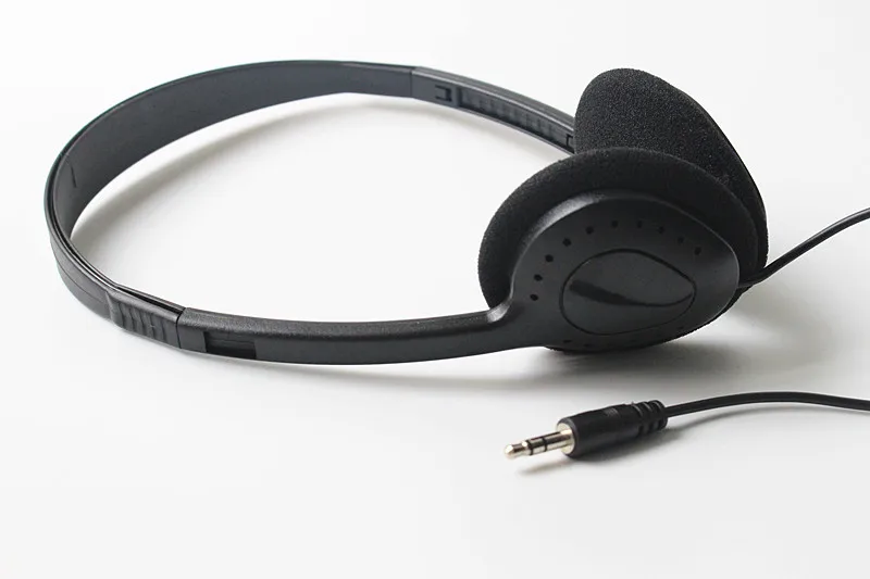 

Linhuipad Inexpensive over-the-ear headphones , 3.5MM plug , l.8M stereo cord, hospital, trains , buses headsets, 300pcs/lot