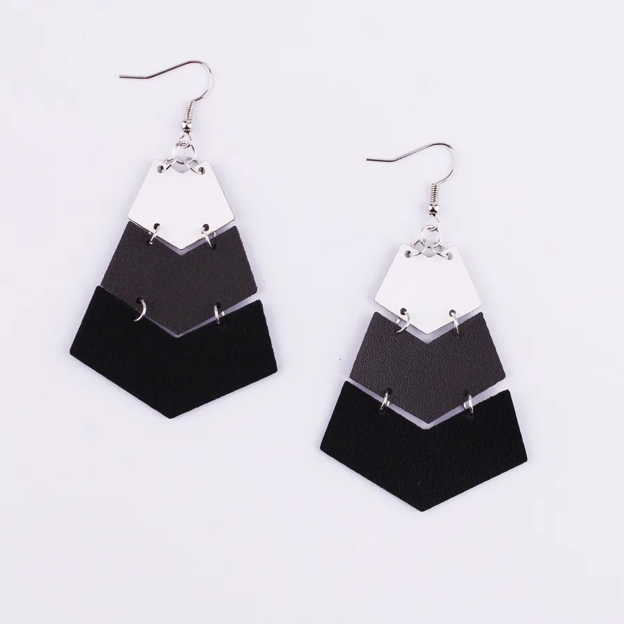 

Chevron Triple 3 Layers Art Deco Gradient Arrowhead Arrows Drops Dangle Drop Earrings for Fashion Women