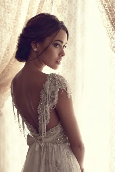 Luxury Beaded Romantic Lace Wedding Dresses Sweetheart Sexy Backless Bridal Gowns Fashion 2015 Vestido De Noiva Vintage HL479 | Свадьбы и