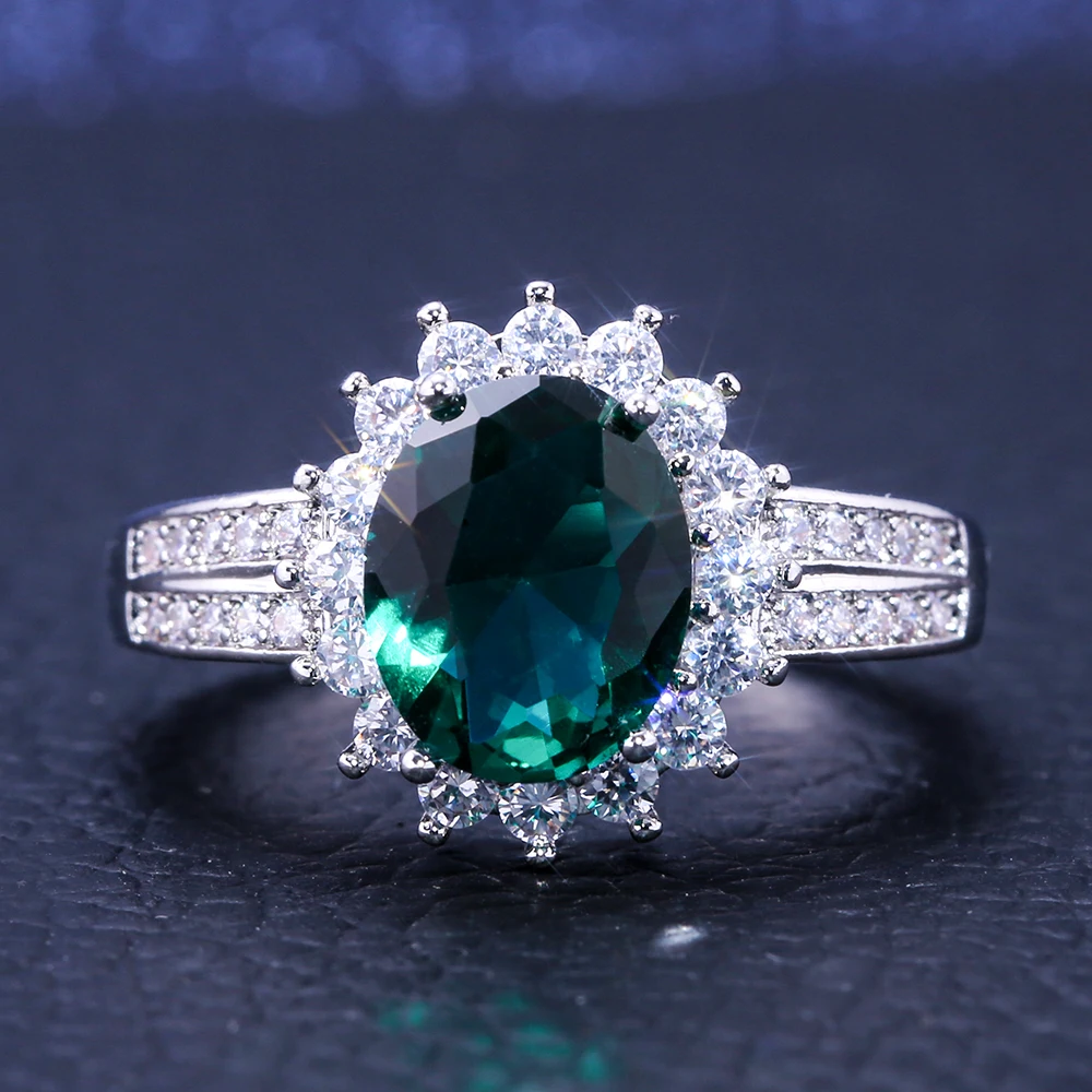 

Huitan Wedding Anniversary Ring Flower Shaped Wedding Band With Green CZ Prong Setting Luxury Birthday Gift For Girlfriend