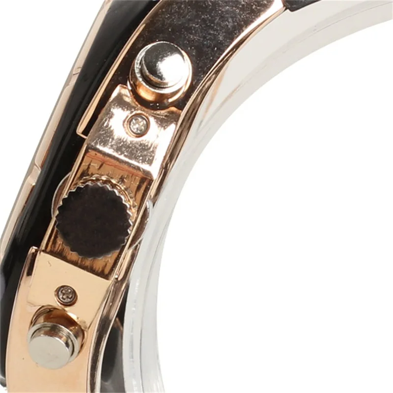 

Hot selling Hot Men Sports Design Quartz Wristwatch Round Dial Black Rubber Strap Wrist Watch for men Clock Smile HB88