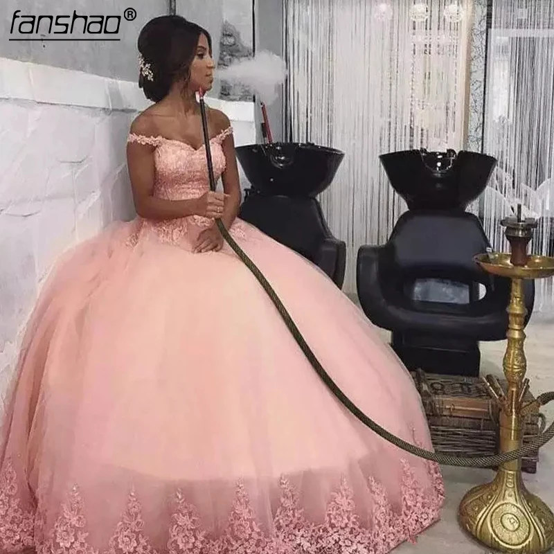 Роскошное розовое бальное платье Quinceanera на тонких бретельках с аппликацией
