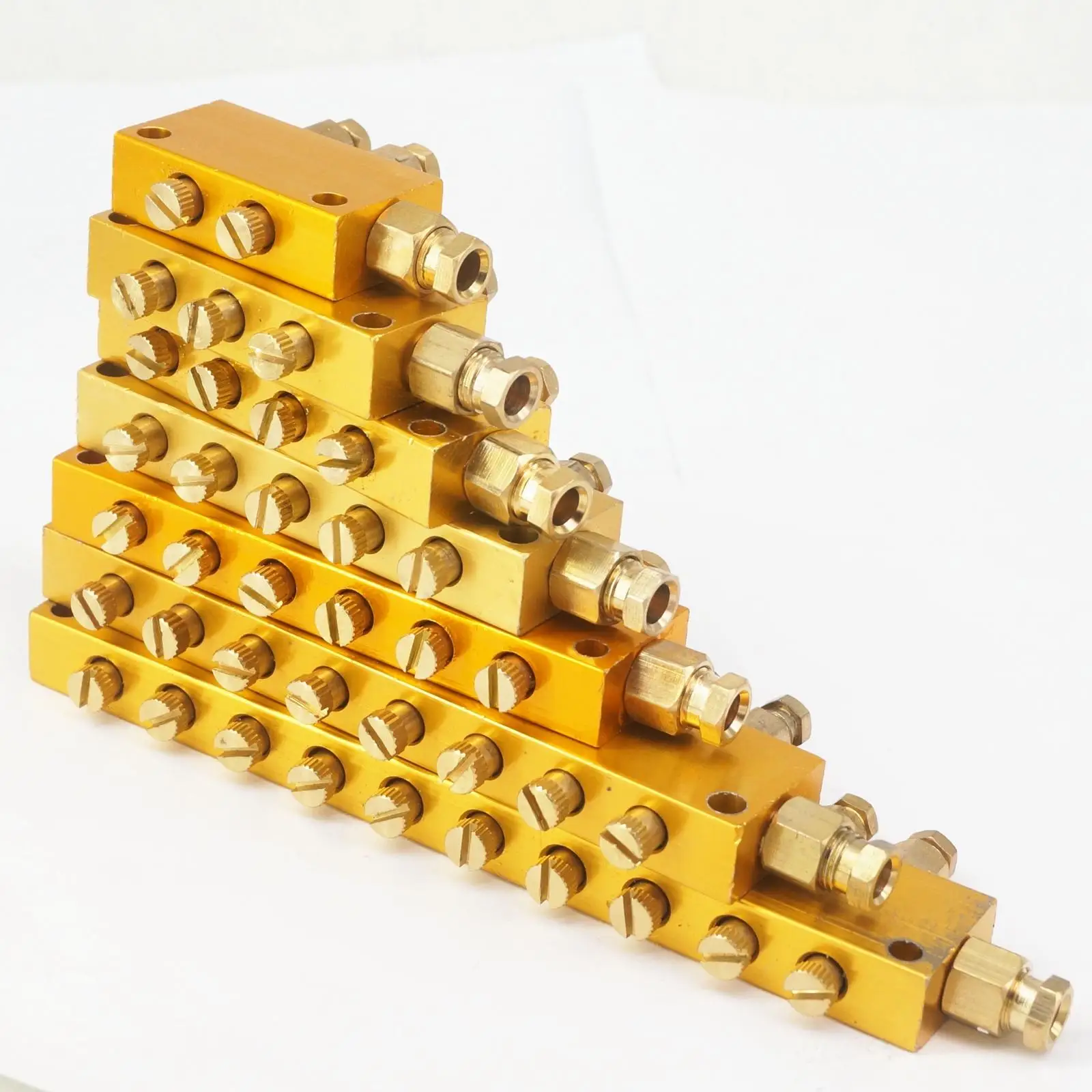 Fashion Frontier 1 inlet 5/6/7 outlet Brass Adjustable Oil Distributor