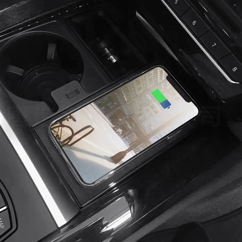 Специальное беспроводное автомобильное зарядное устройство для BMW X5 X6 2015-2018