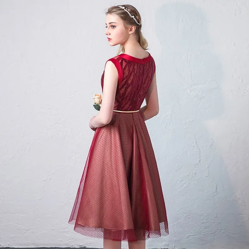 Красивое коктейльное платье Эмили элегантное кружевное праздничное с иллюзией и